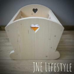 Prachtig houten poppenbedje met spijlen ?? JNE Lifestyle