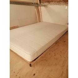 Matras + lattenbodem 120x200