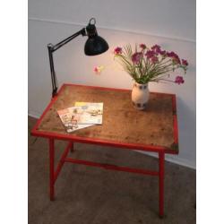 Stoere KLAPTAFEL Rood Winkel Werkkamer