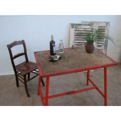 Stoere KLAPTAFEL Rood Winkel Werkkamer