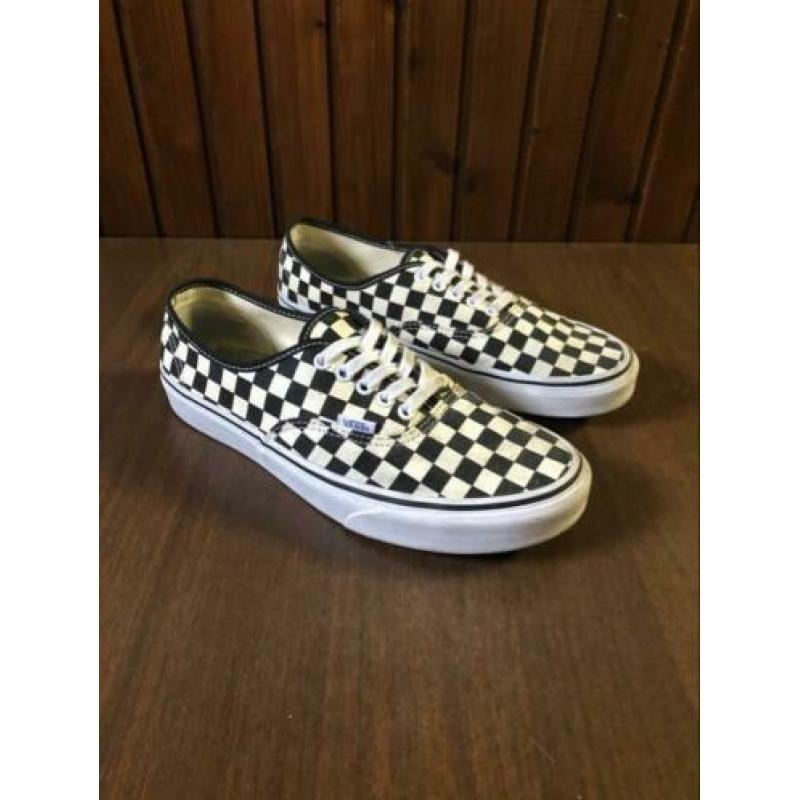 VANS authentics (checkers) maat 43