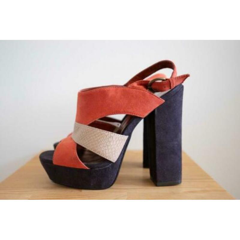 Hakken / Pumps / Slingbacks met blokhak, maat 38