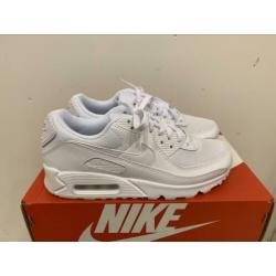 Te koop nieuwe witte Nike Air Max 90 maat 40.5