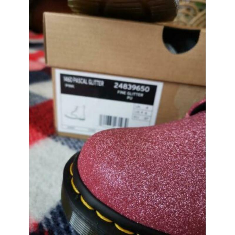 Nieuwe dr martens roze glitter maat 37