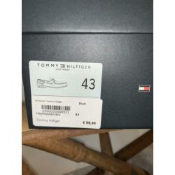 Schoenen Tommy Hilfiger, maat 43