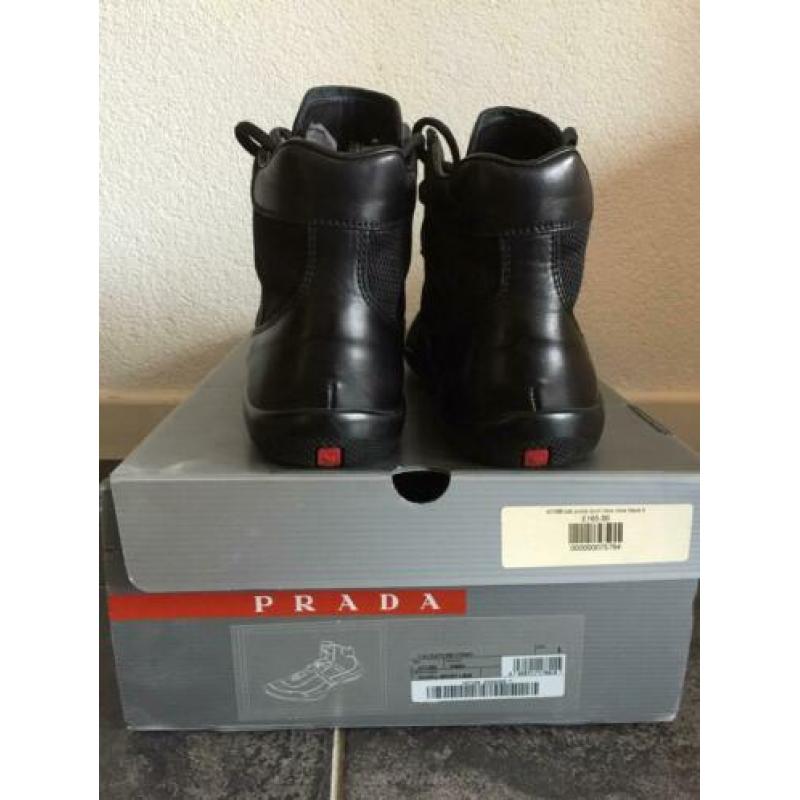 Prada sneakers maat 9