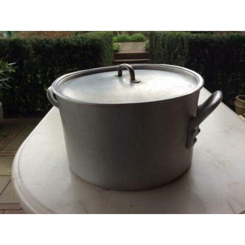 Grote 20 ltr. aluminium pan