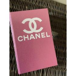 Tafelboeken Reinders,Chanel,Gucci,LV