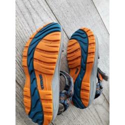 Teva sandalen maat 29/ 30 te koop