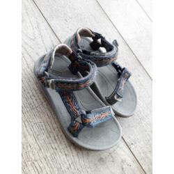 Teva sandalen maat 29/ 30 te koop