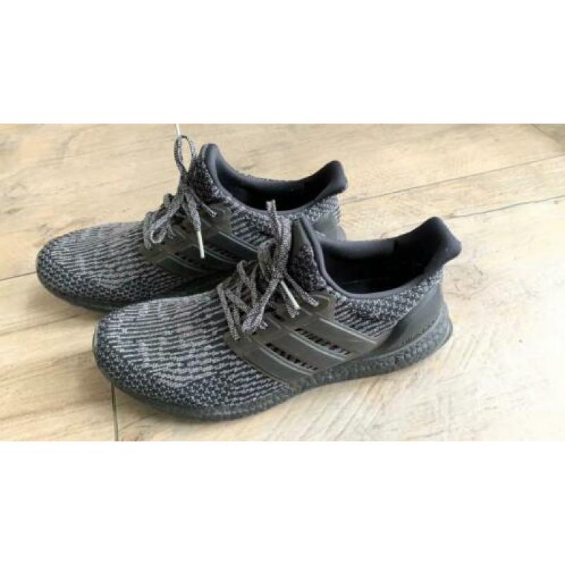 Adidas Ultra Boost flyknit sneakers, maat 46 US 11,5