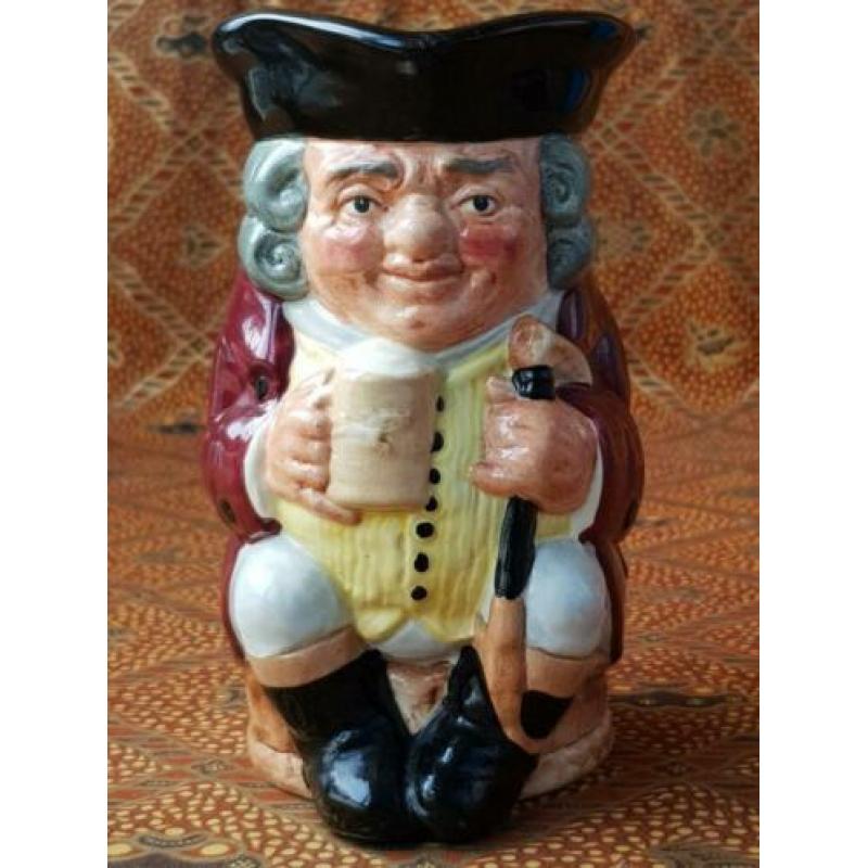 Mooie oude Tobyjug uit Engeland van Royal Doulton 15,8 cm.