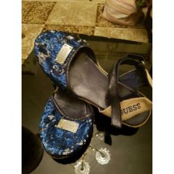 Guess sandalen maat 35 Nieuw