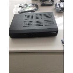 Humax 5300c decoder in doos met alles erbij HDMI etc