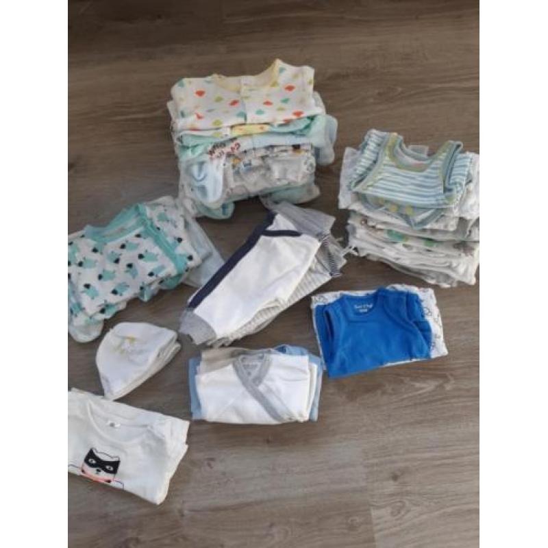 Baby jongen kleding pakket maat 50 en 56